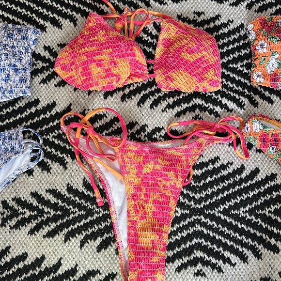 3 pack smocked swimsuits - Picture 3 of 7